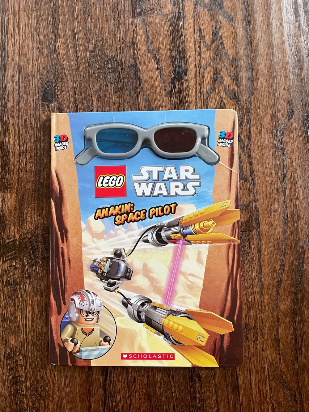 Scholastic LEGO Star Wars Anakin: Space Pilot Book with Blue and Red 3D Glasses